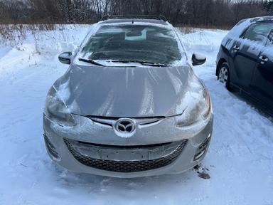 Mazda Mazda2 2012 - Thumbnail 2