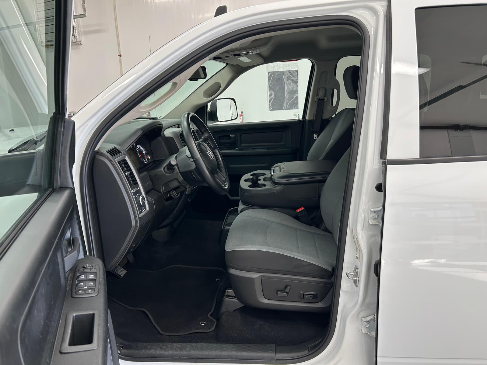 Ram 1500 Classic 2022 - Image 9