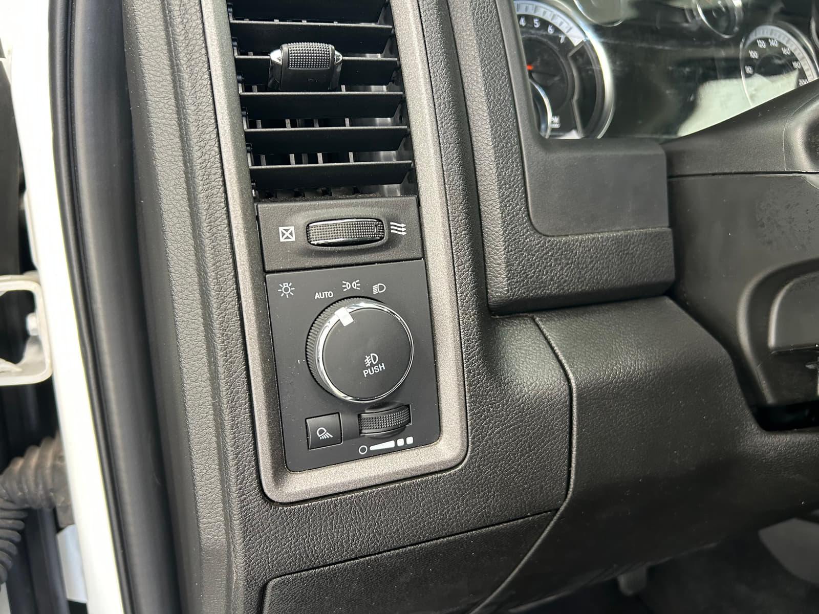 Ram 1500 Classic 2022 - Image 12