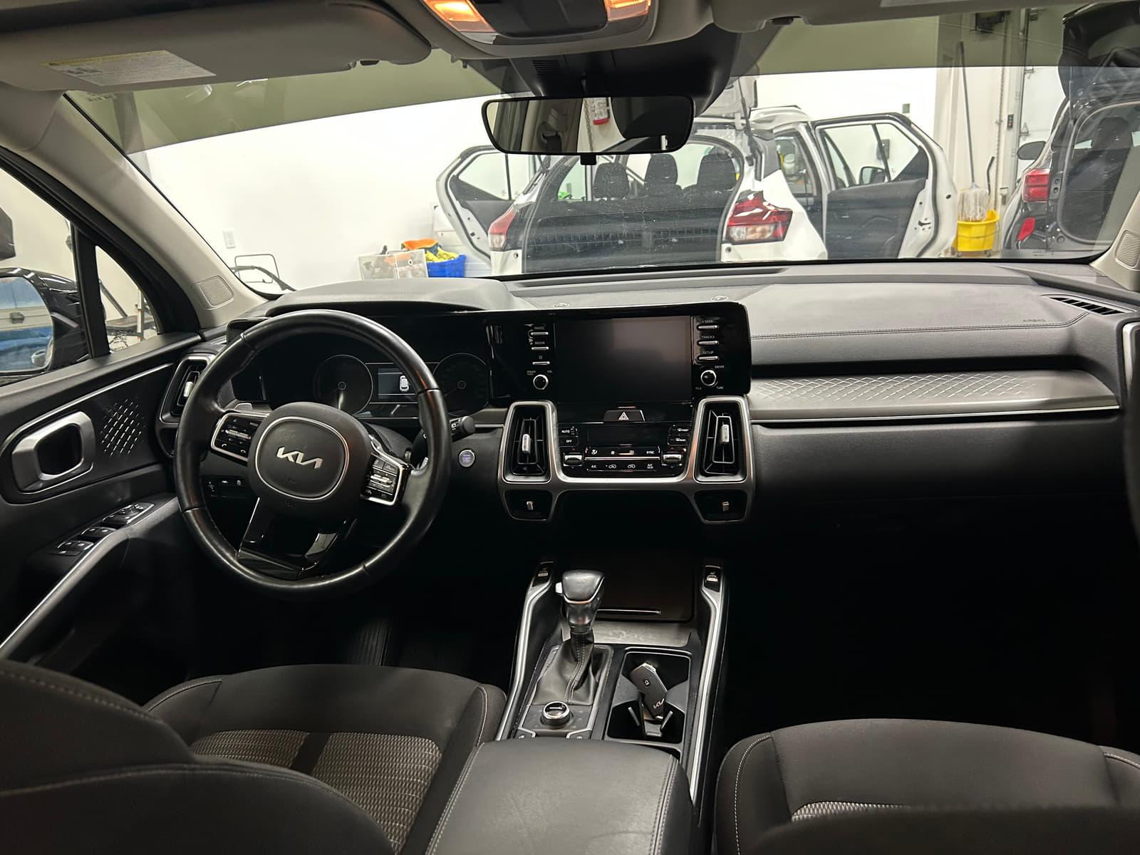 Kia Sorento 2022 - Image 17