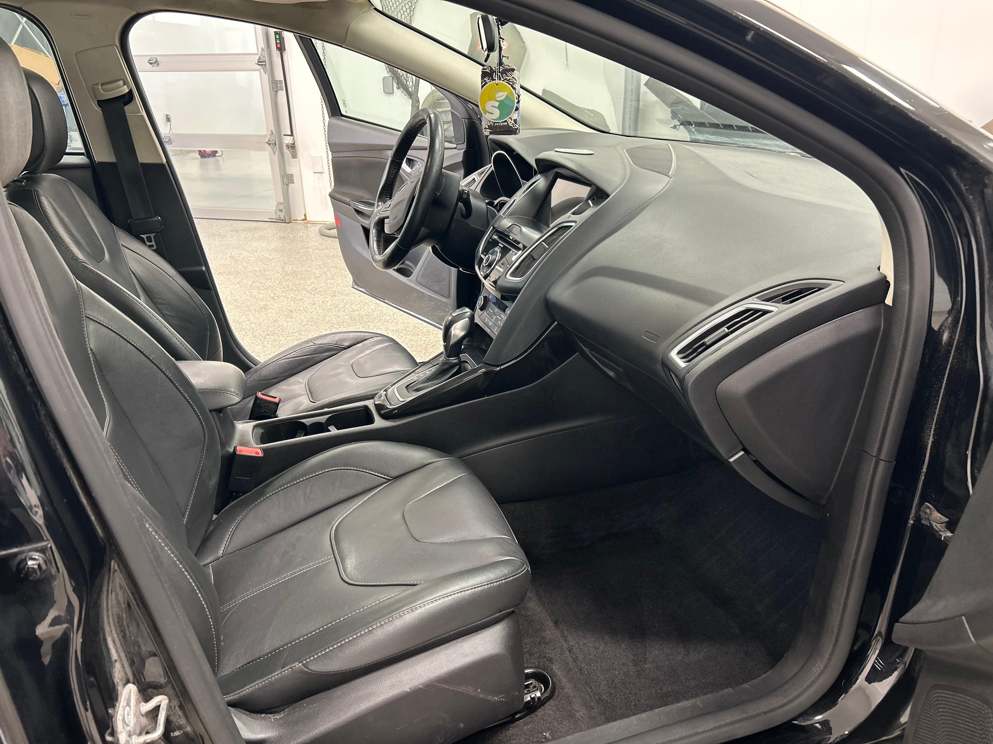 Ford Focus 2018 - Image 18