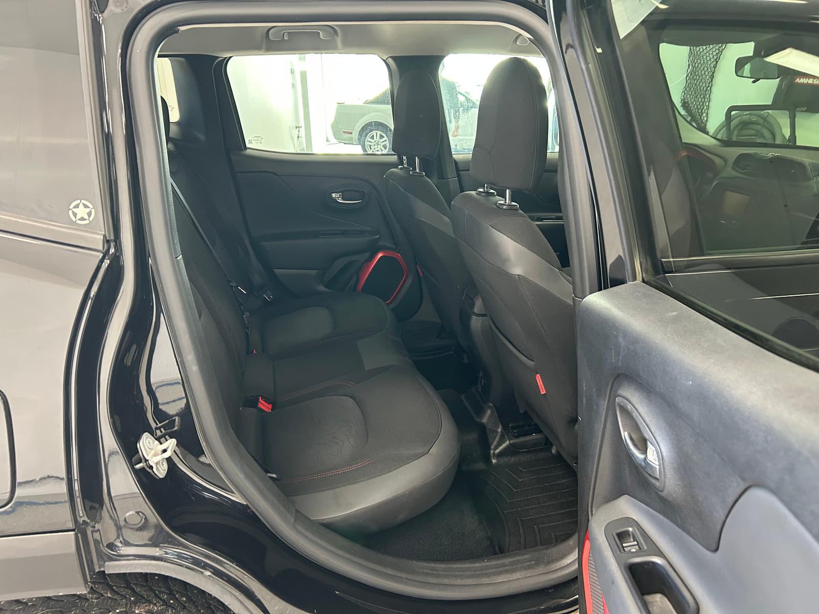 Jeep Renegade 2015 - Image 15