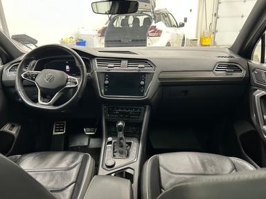 Volkswagen Tiguan 2022 - Thumbnail 18