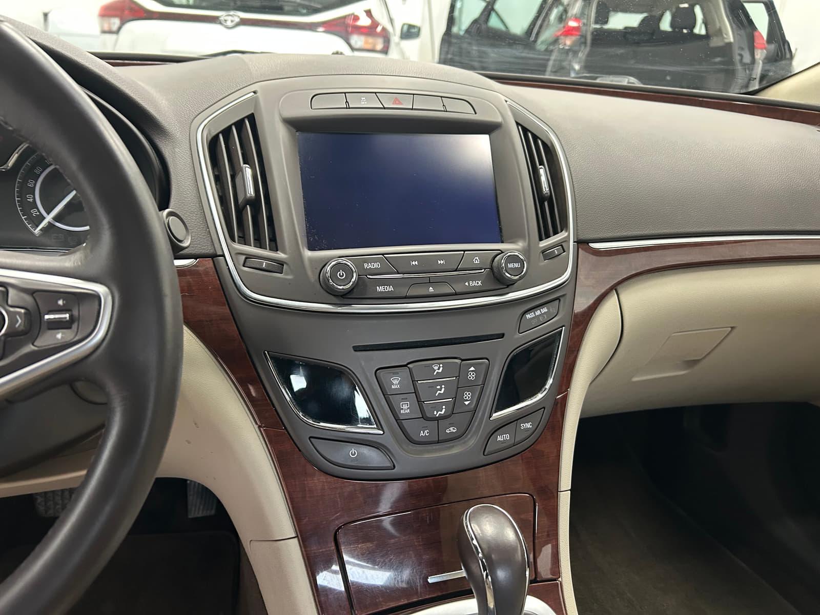 Buick Regal 2014 - Image 12