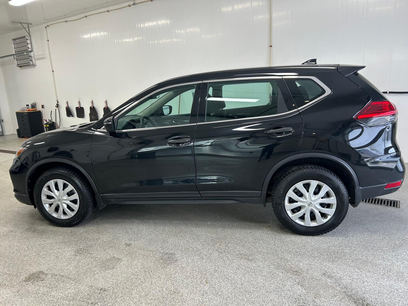 Nissan Rogue 2017 - Image 2