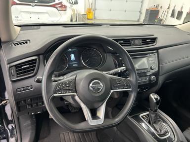 Nissan Rogue 2017 - Thumbnail 10