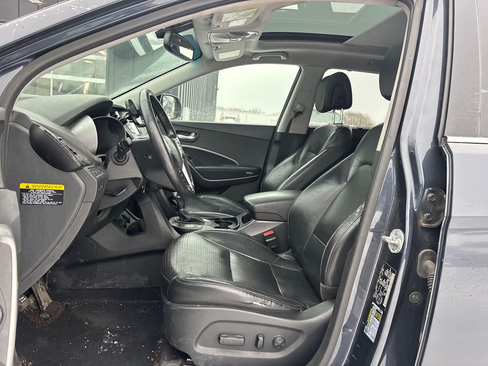 Hyundai Santa Fe XL 2013 - Image 2