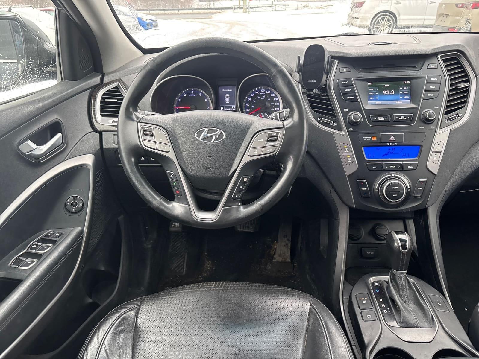 Hyundai Santa Fe XL 2013 - Image 3