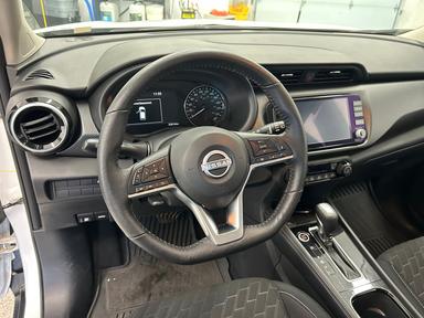 Nissan Kicks 2023 - Thumbnail 10