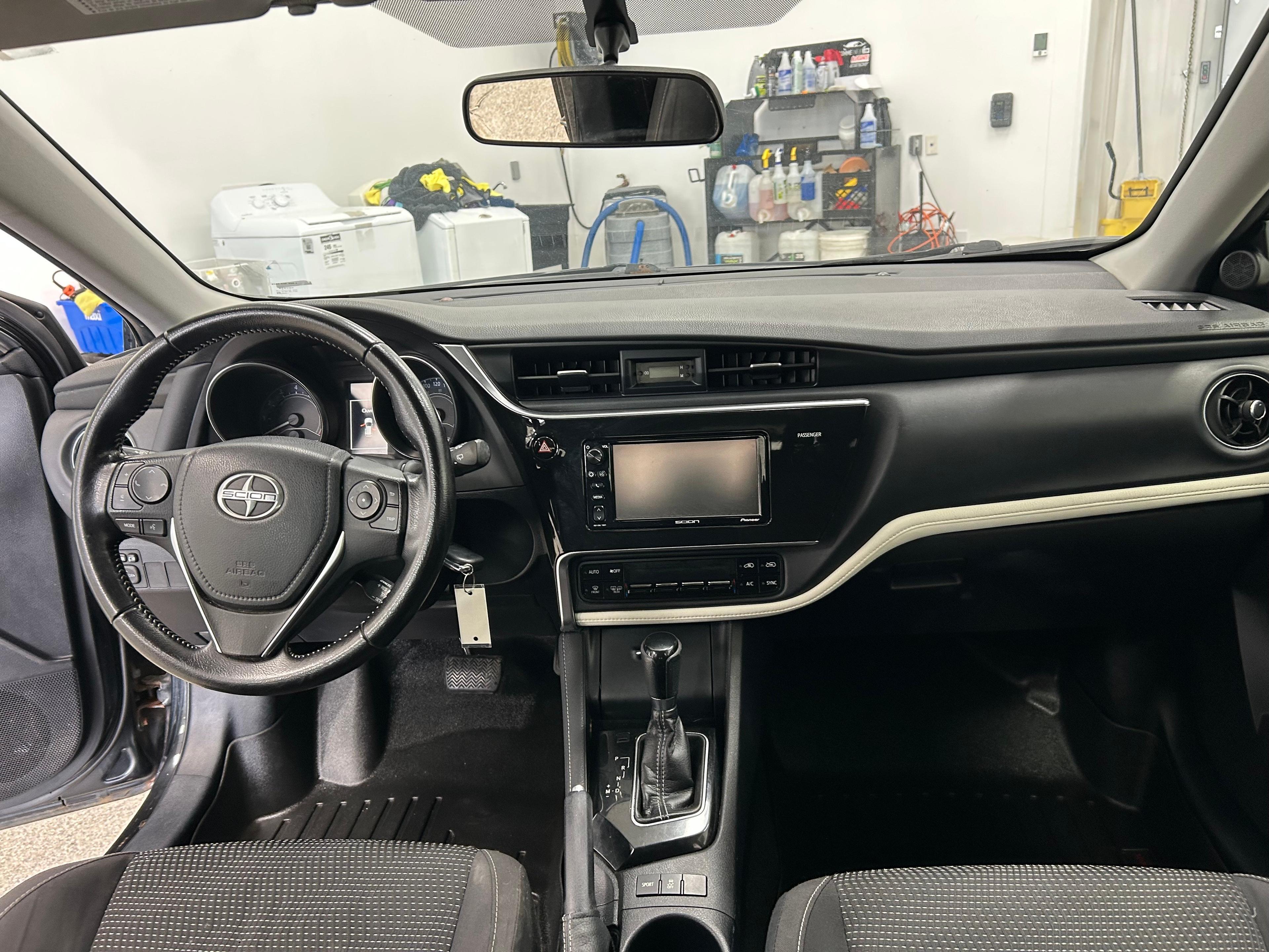 Scion iM 2016 - Image 10