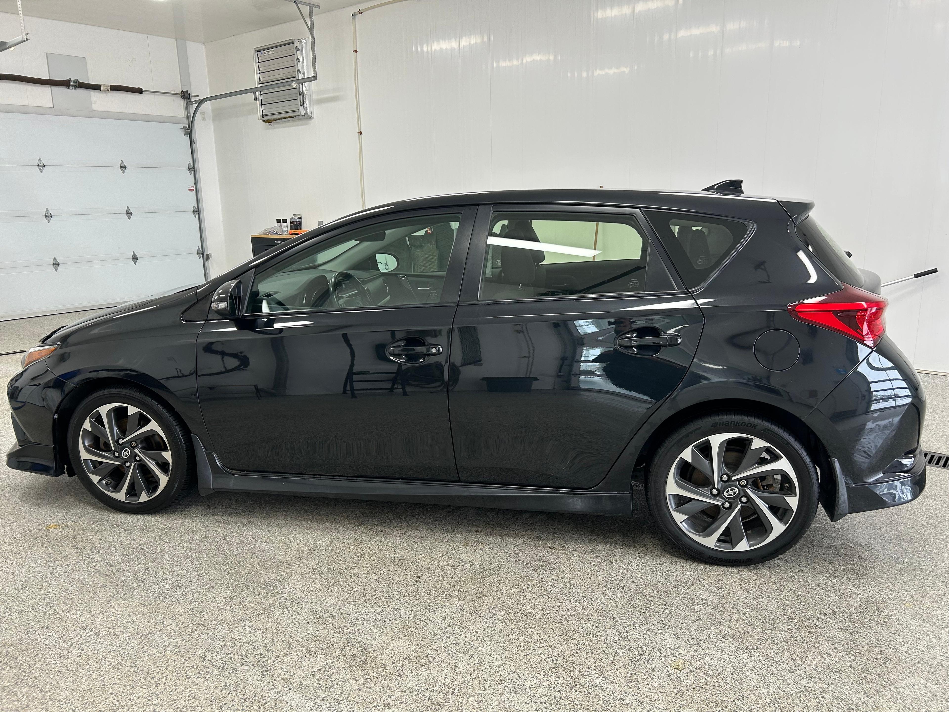 Scion iM 2016 - Image 12