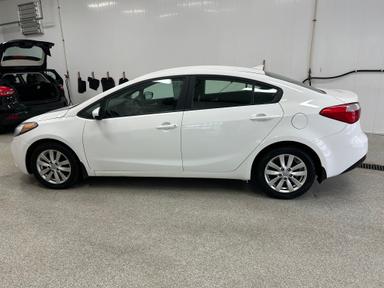 Kia Forte 2016 - Thumbnail 3