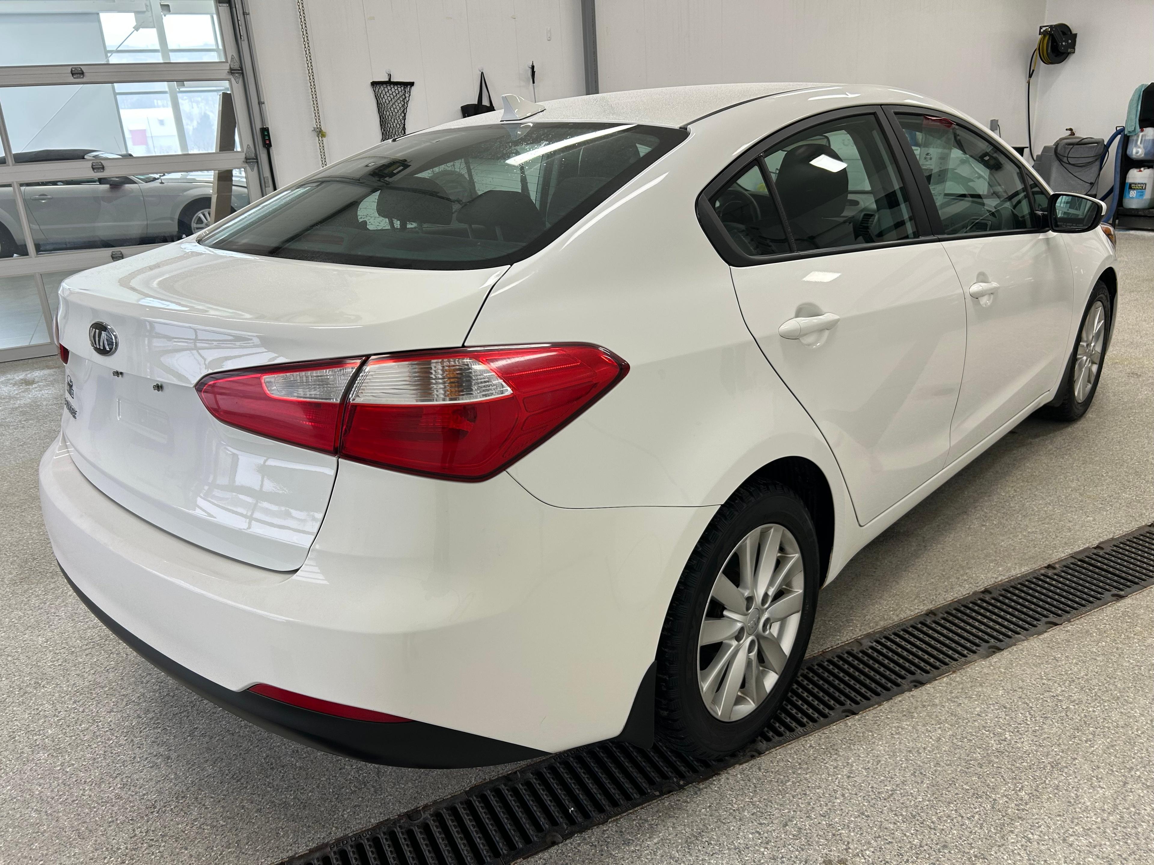 Kia Forte 2016 - Image 6