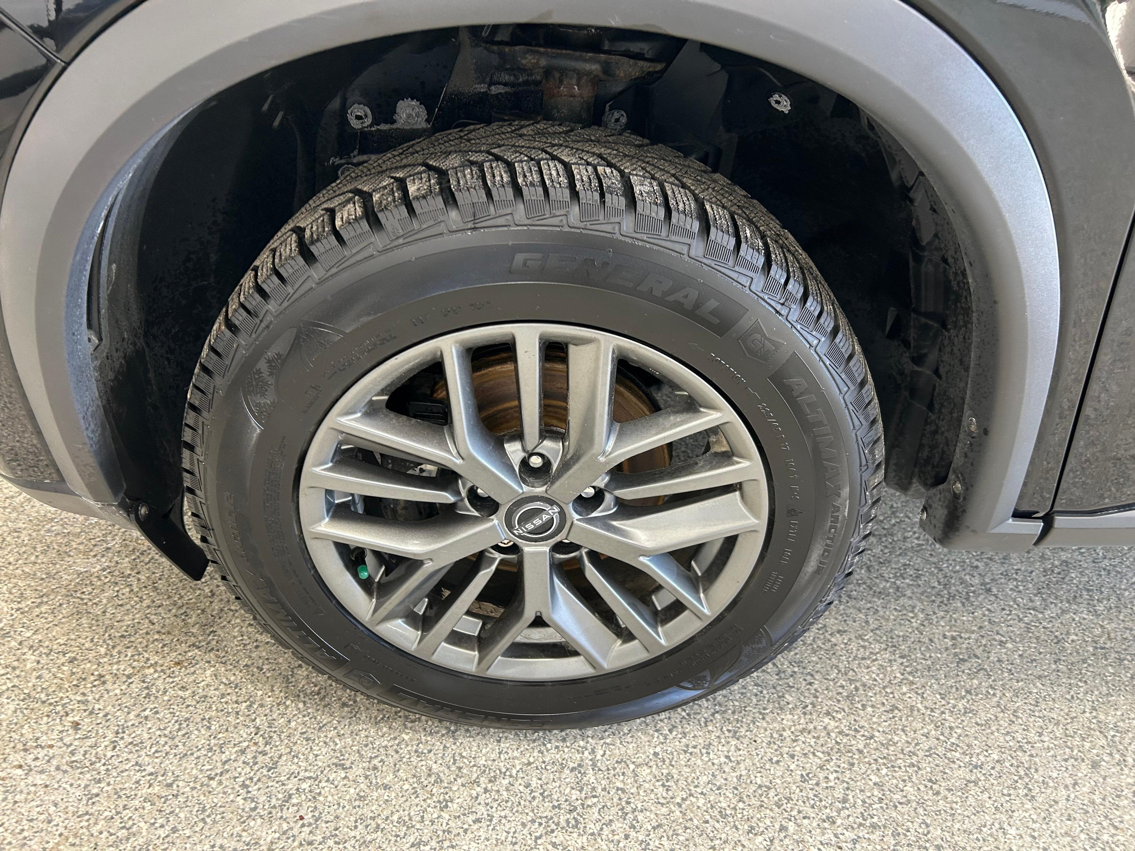 Nissan Rogue 2022 - Image 2