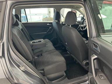 Volkswagen Tiguan 2023 - Thumbnail 18