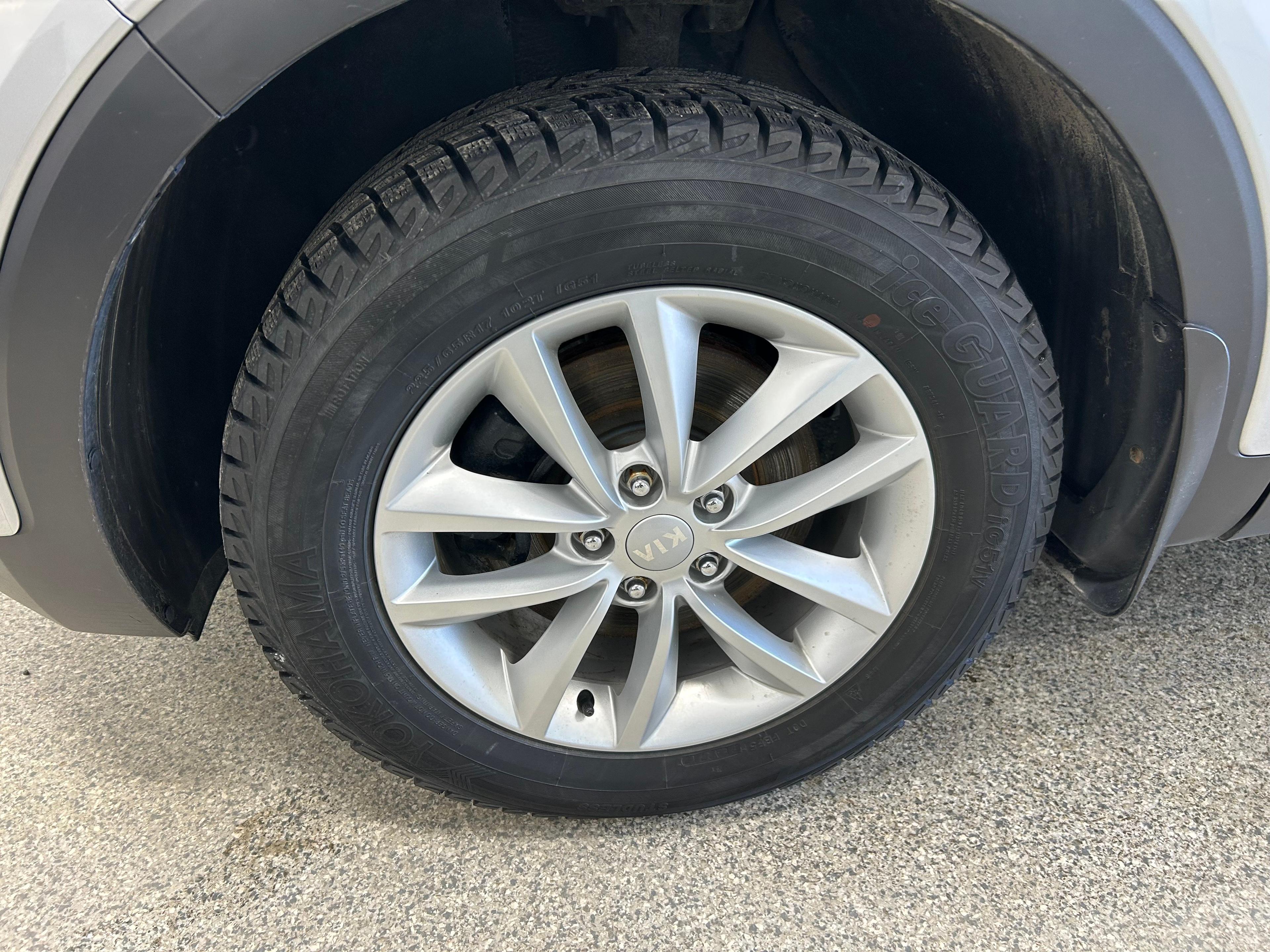 Kia Sorento 2017 - Image 2