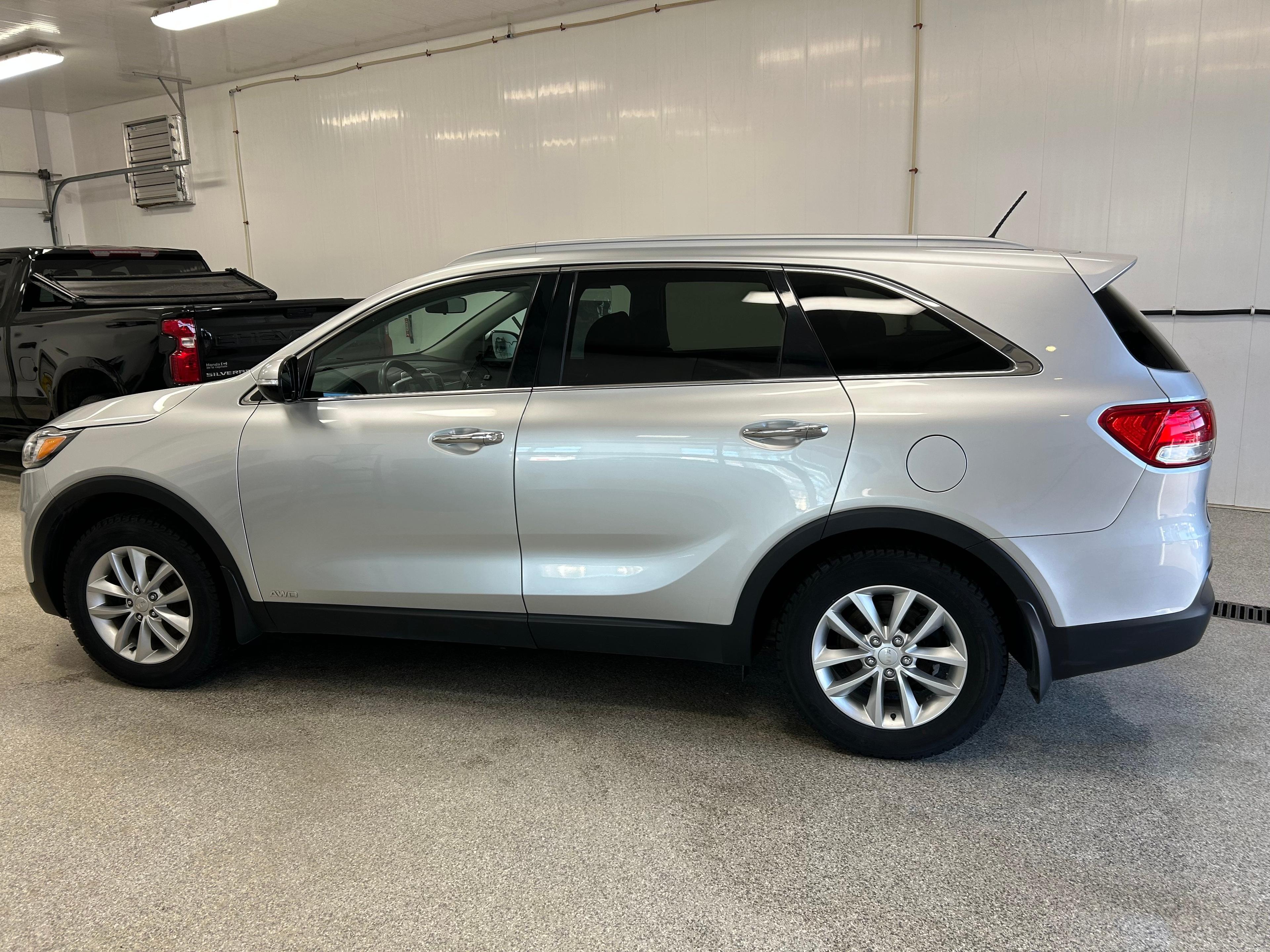 Kia Sorento 2017 - Image 3