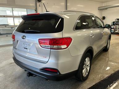 Kia Sorento 2017 - Thumbnail 6