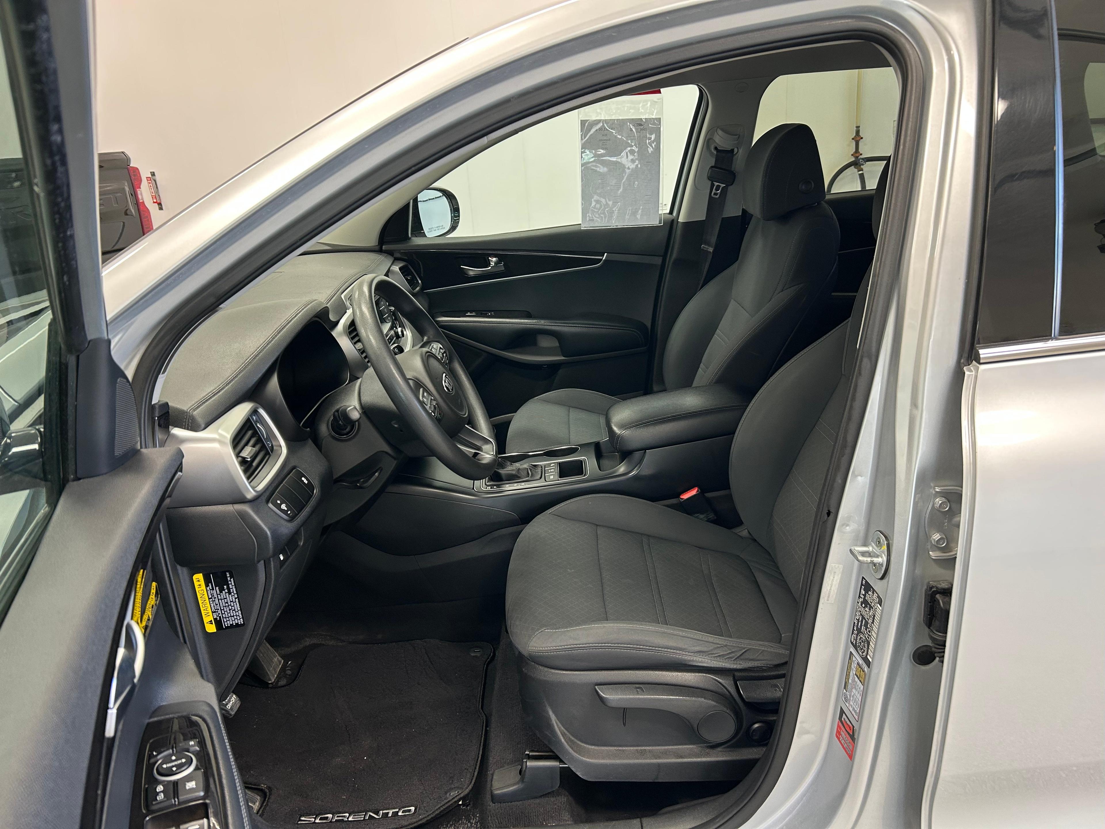 Kia Sorento 2017 - Image 9