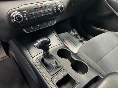 Kia Sorento 2017 - Thumbnail 13