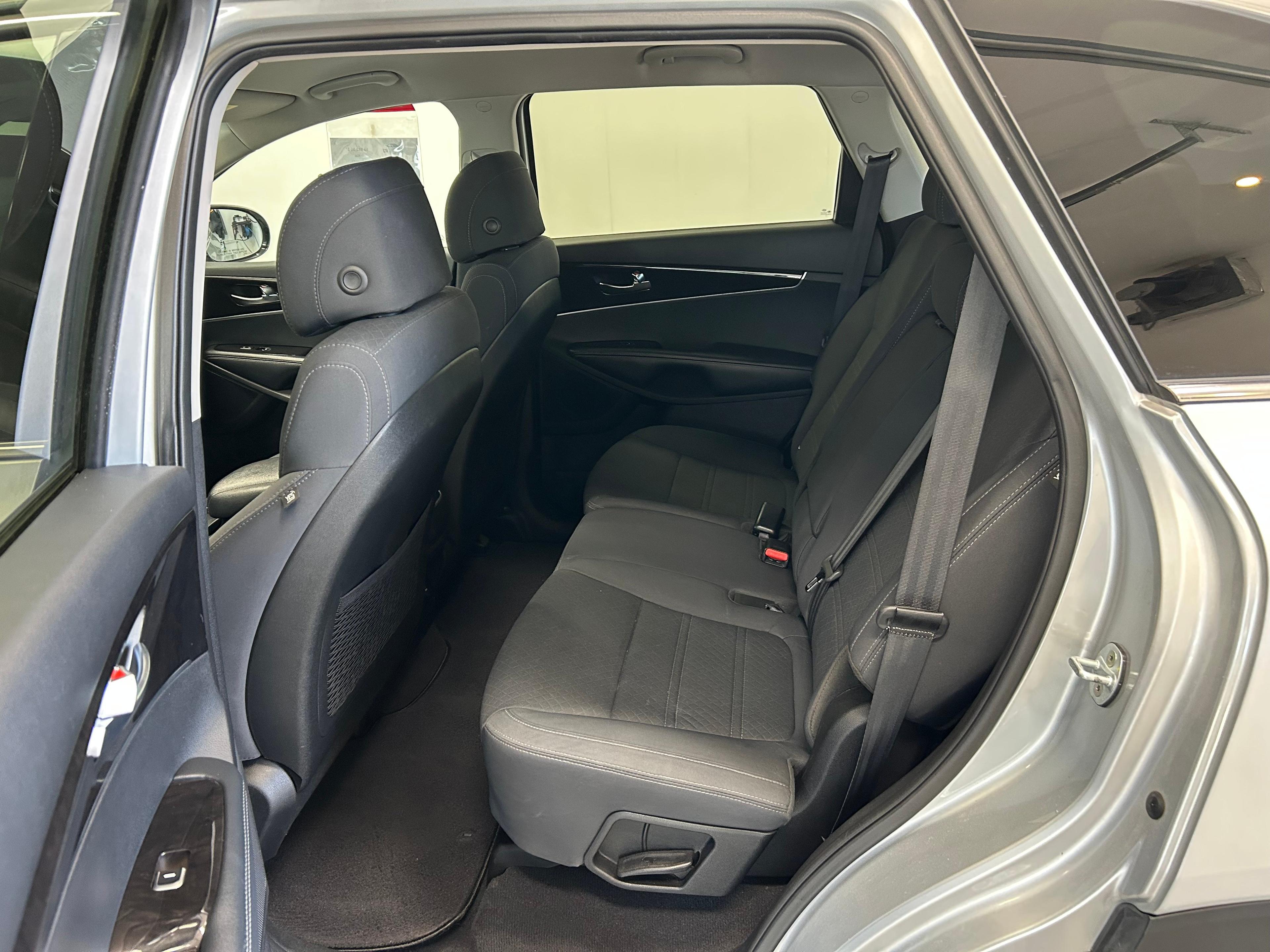 Kia Sorento 2017 - Image 14