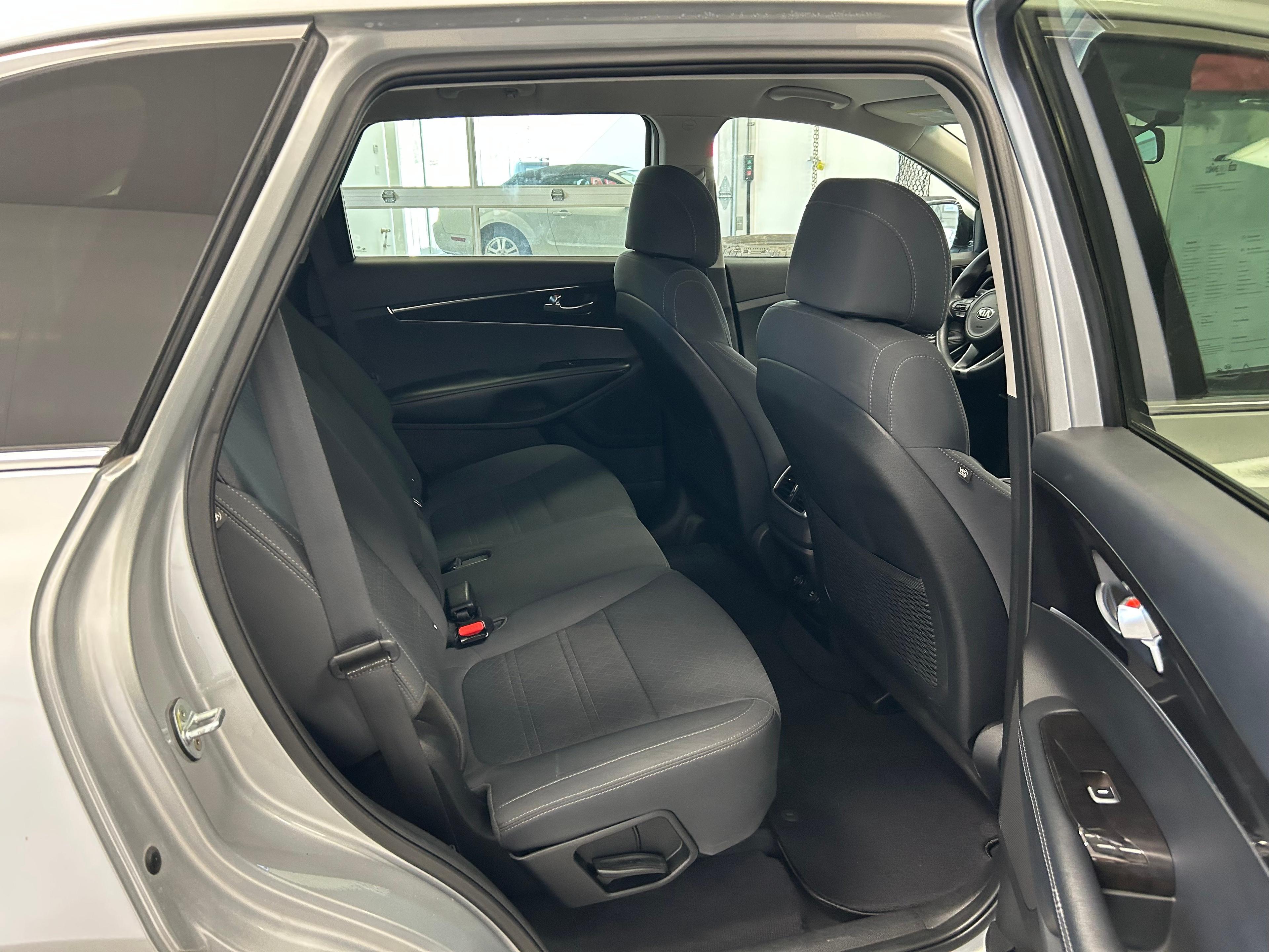 Kia Sorento 2017 - Image 16