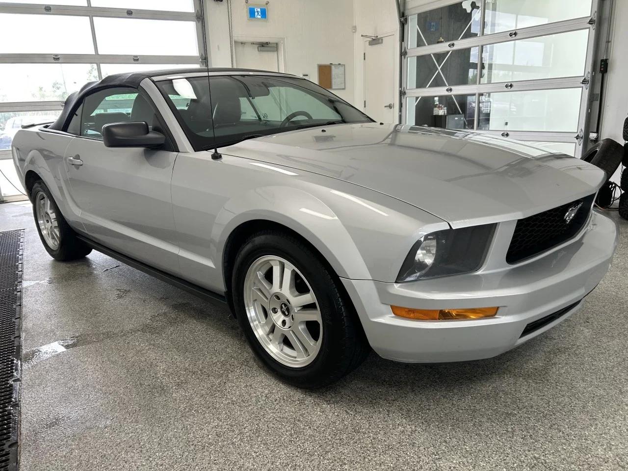 Ford Mustang 2007 - Image 2