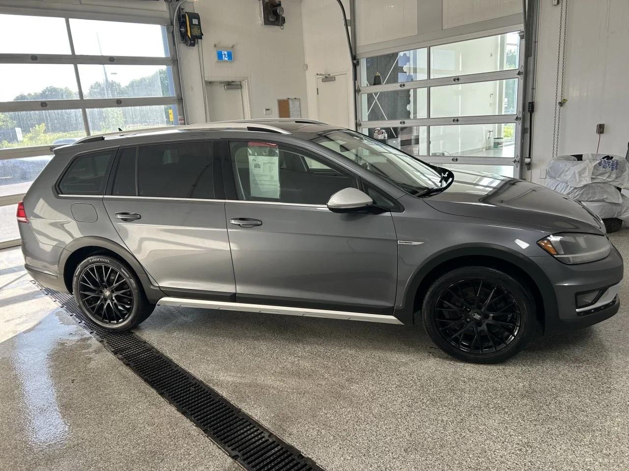 Volkswagen Golf Alltrack 2019 - Image 2