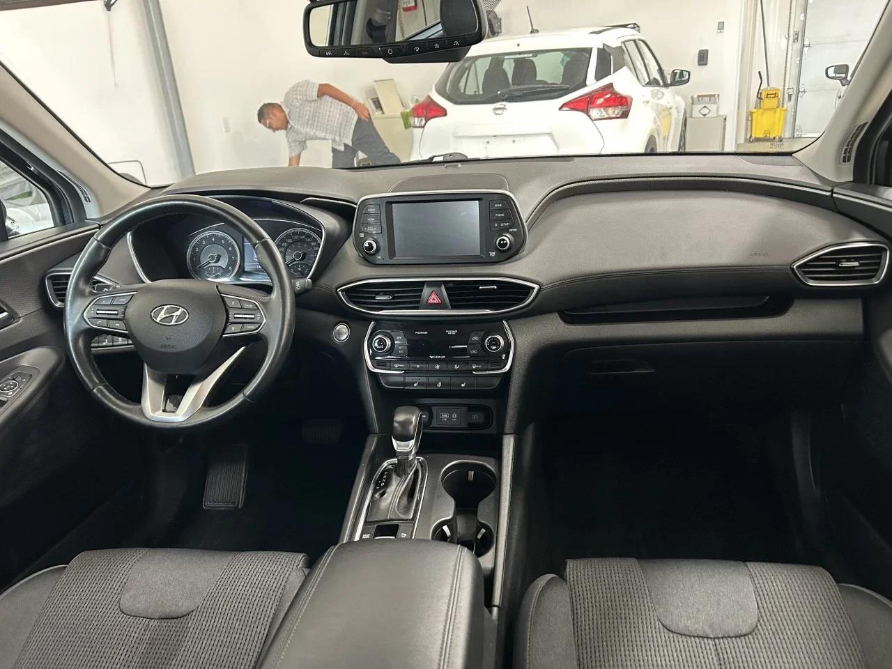 Hyundai Santa Fe 2020 - Image 16