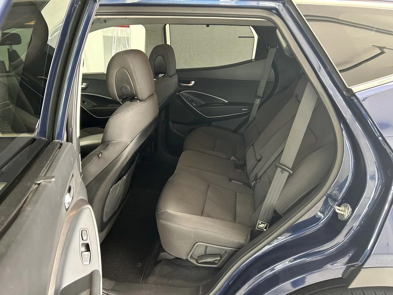 Hyundai Santa Fe 2017 - Image 11