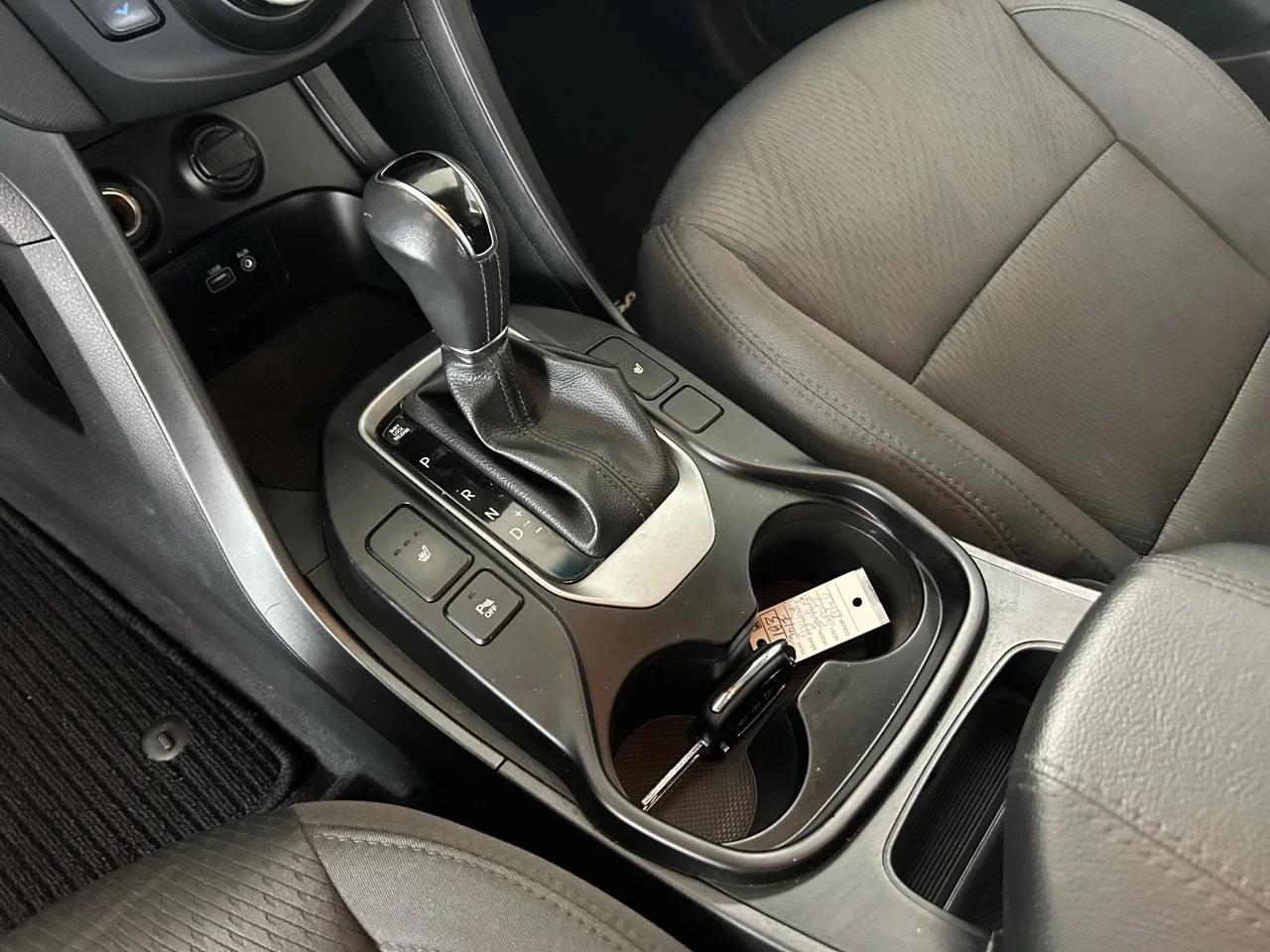 Hyundai Santa Fe 2017 - Image 18