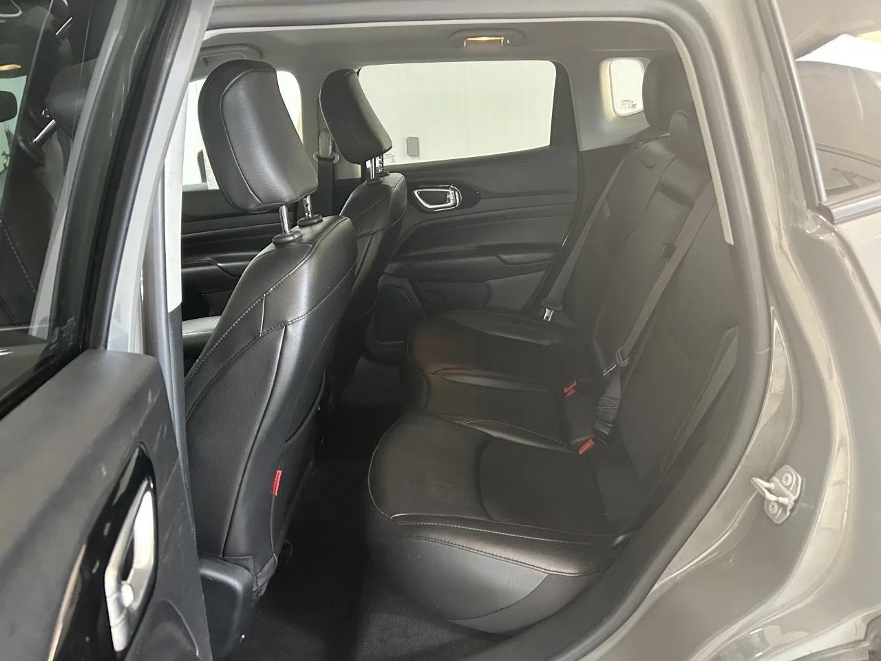 Jeep Compass 2022 - Image 12