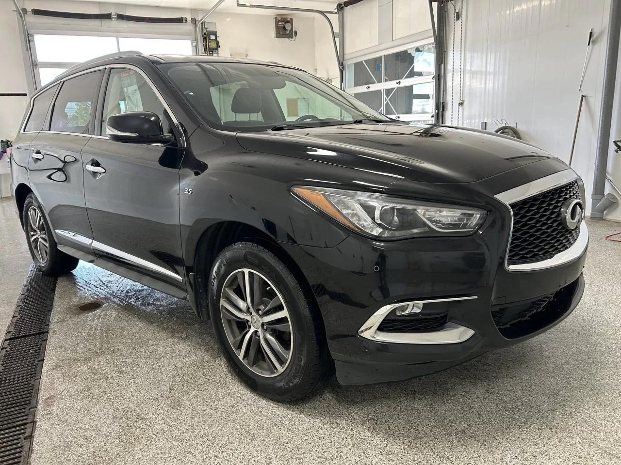Infiniti QX60 2017 - Image 2