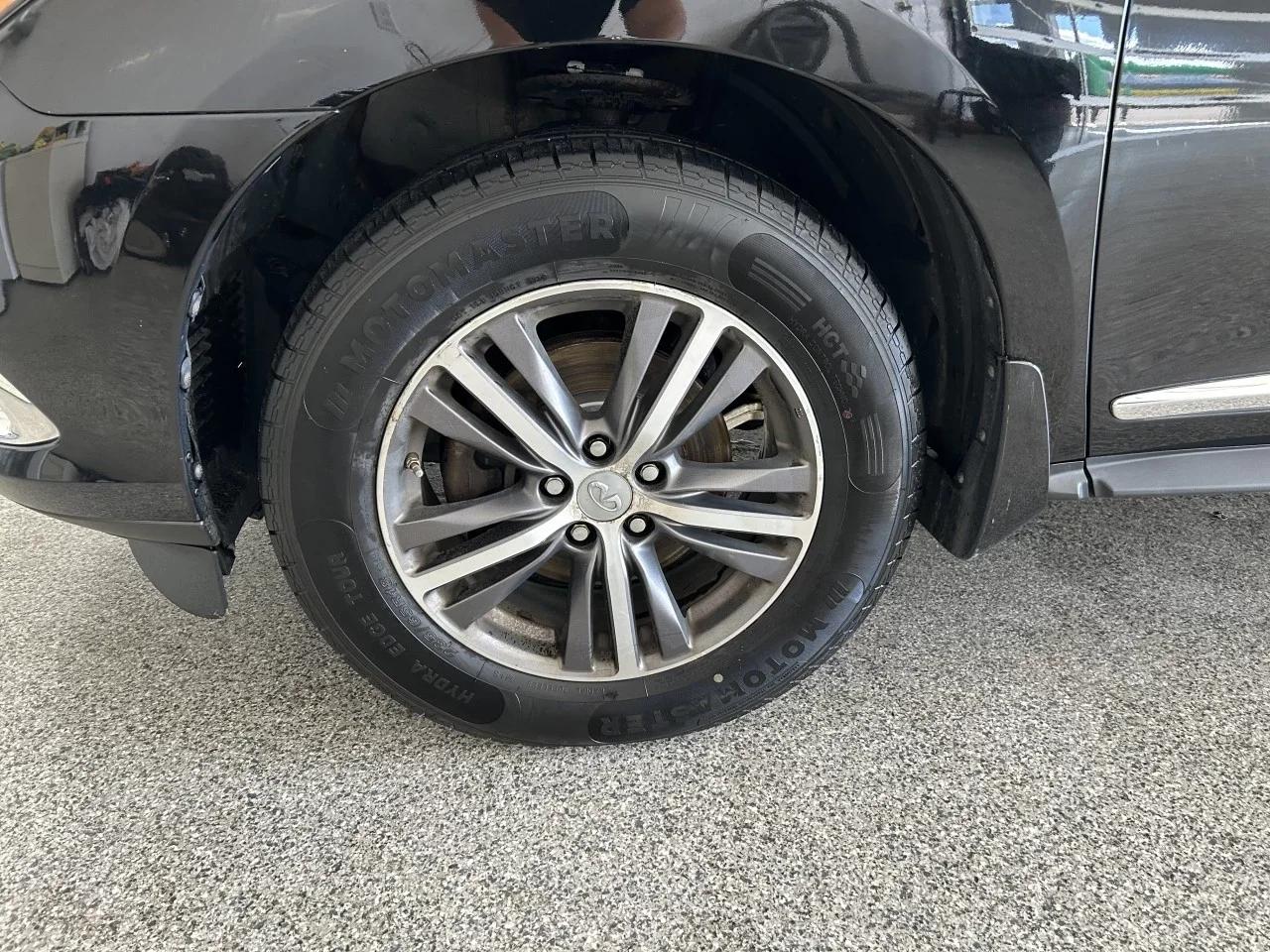 Infiniti QX60 2017 - Image 15