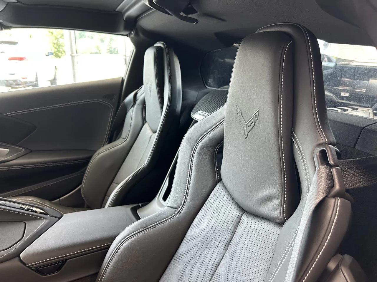 Chevrolet Corvette 2025 - Image 8