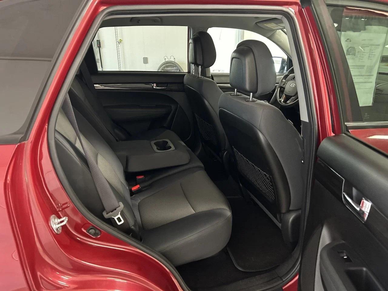 Kia Sorento 2013 - Image 12