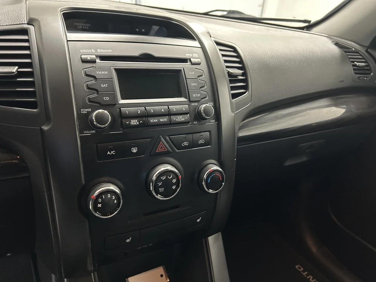 Kia Sorento 2013 - Image 16