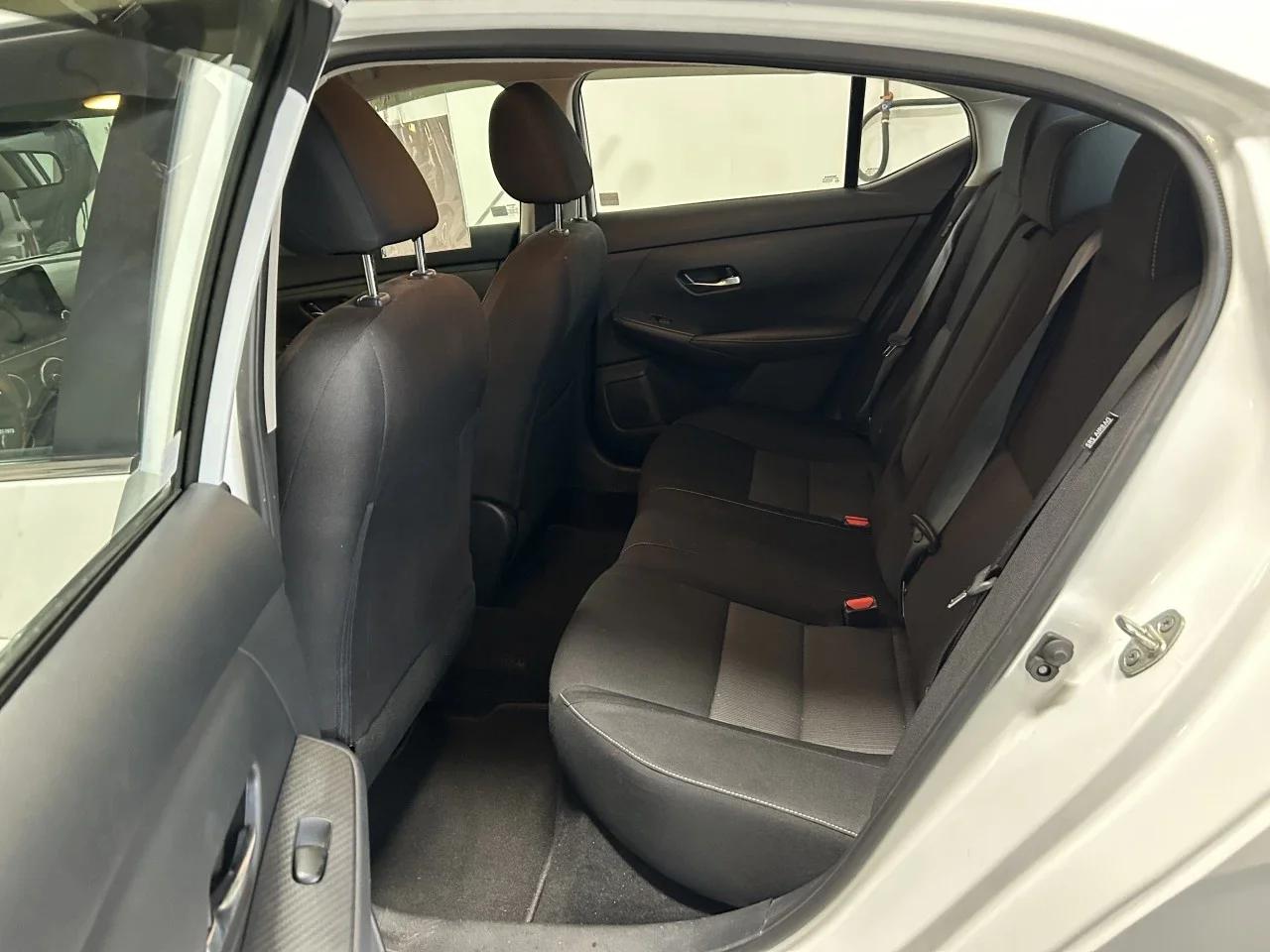 Nissan Sentra 2020 - Image 10