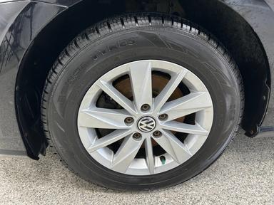 Volkswagen Golf 2019 - Thumbnail 2