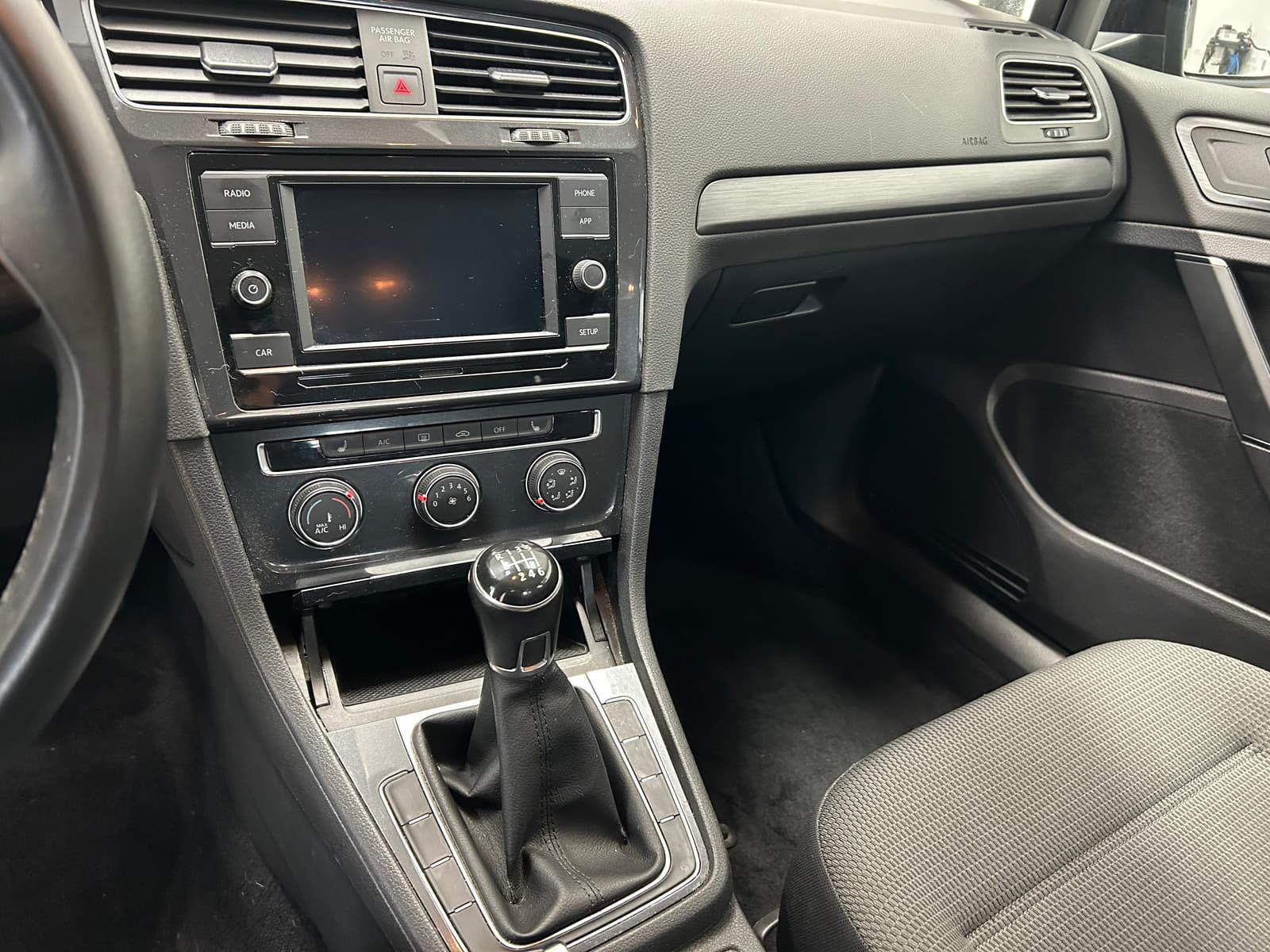 Volkswagen Golf 2019 - Image 11