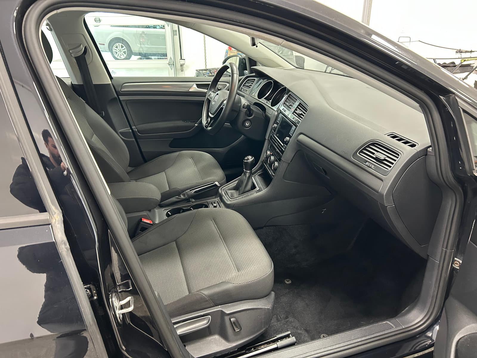 Volkswagen Golf 2019 - Image 16