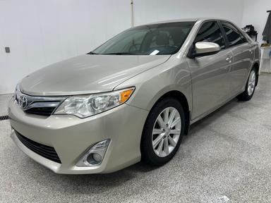 Toyota Camry 2013 - Thumbnail 1