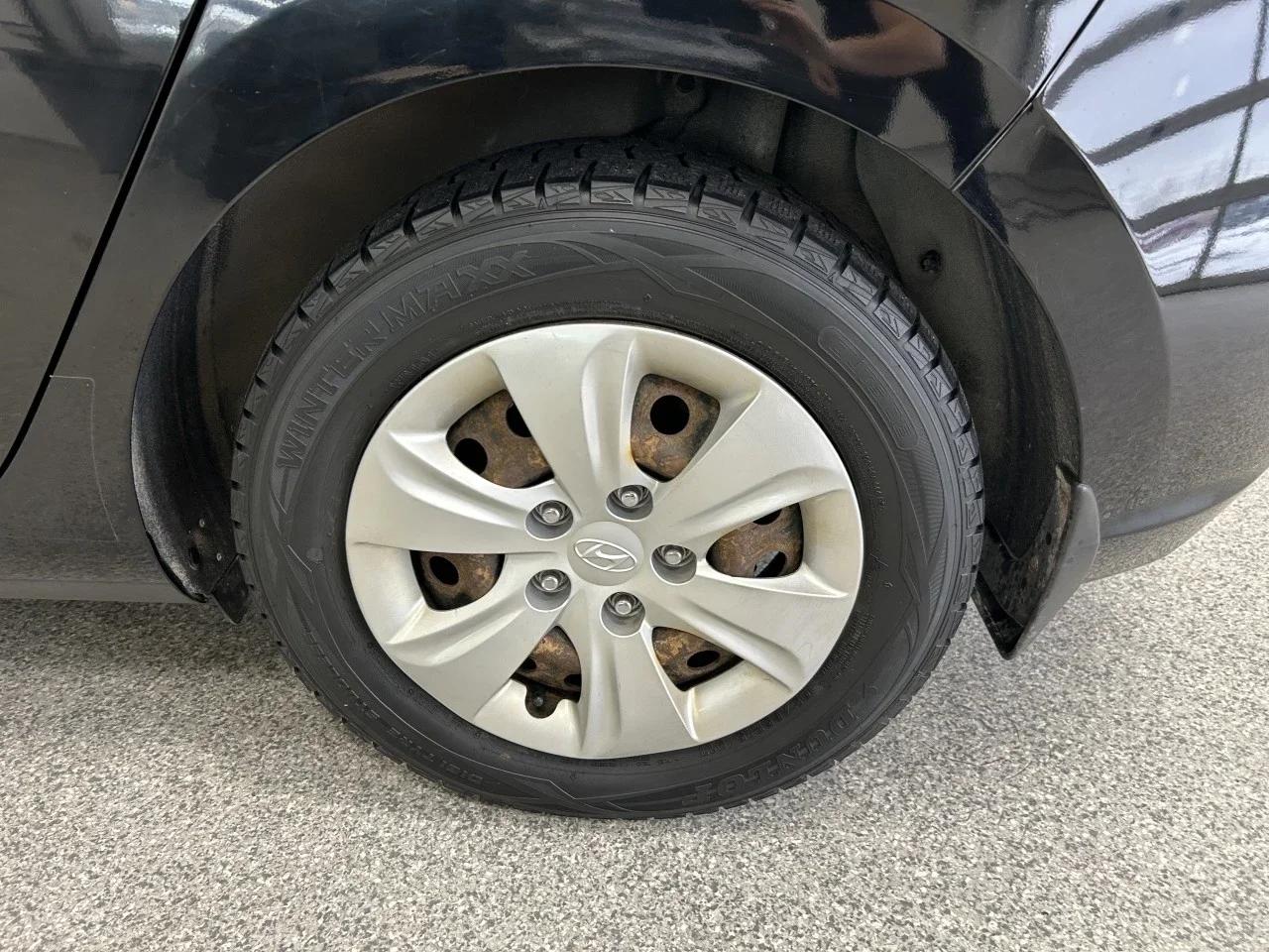 Hyundai Elantra GT 2018 - Image 16