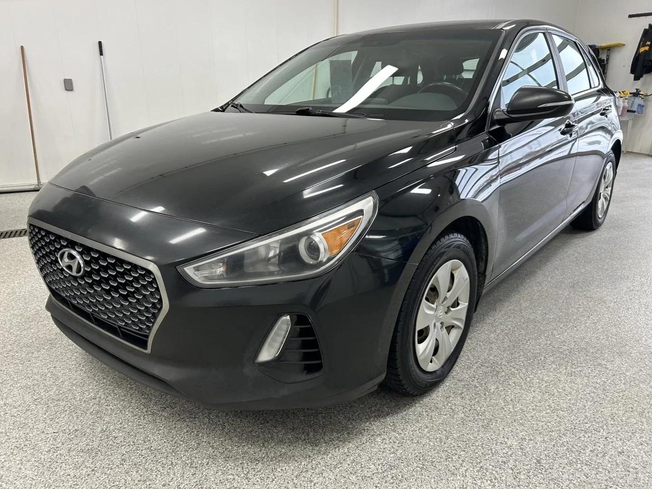 Hyundai Elantra GT 2018 - Image 1