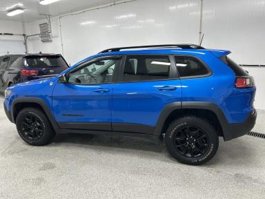 Jeep Cherokee 2023 - Thumbnail 10