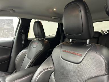 Jeep Cherokee 2023 - Thumbnail 12