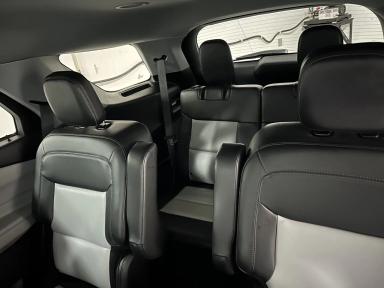 Ford Explorer 2023 - Thumbnail 8