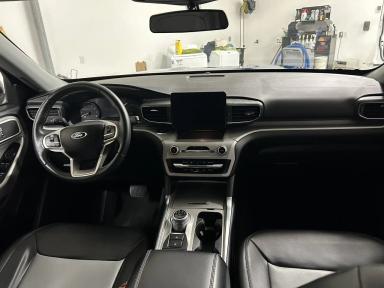 Ford Explorer 2023 - Thumbnail 10