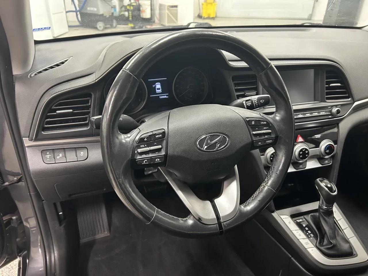 Hyundai Elantra 2020 - Image 9