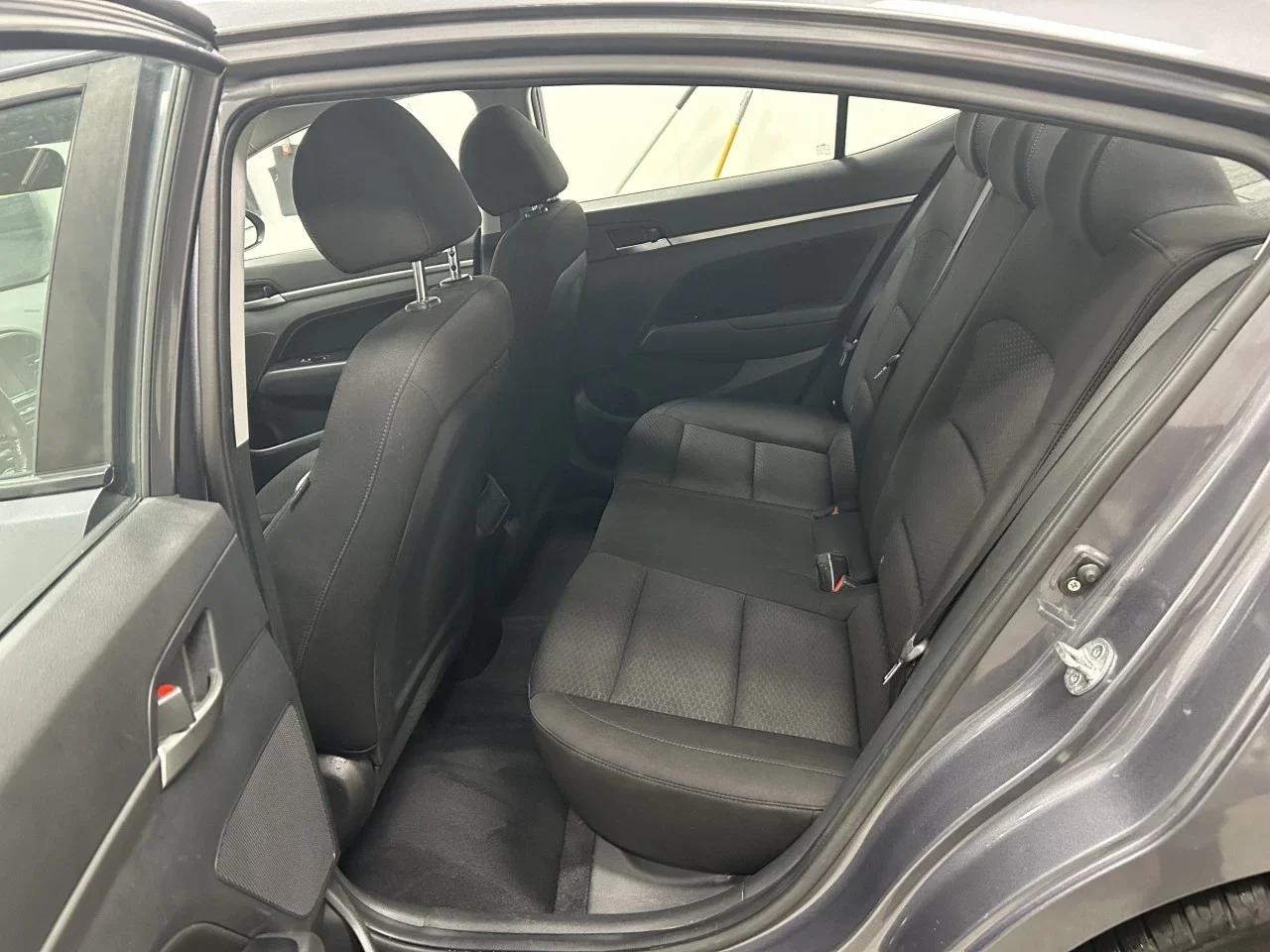 Hyundai Elantra 2020 - Image 14